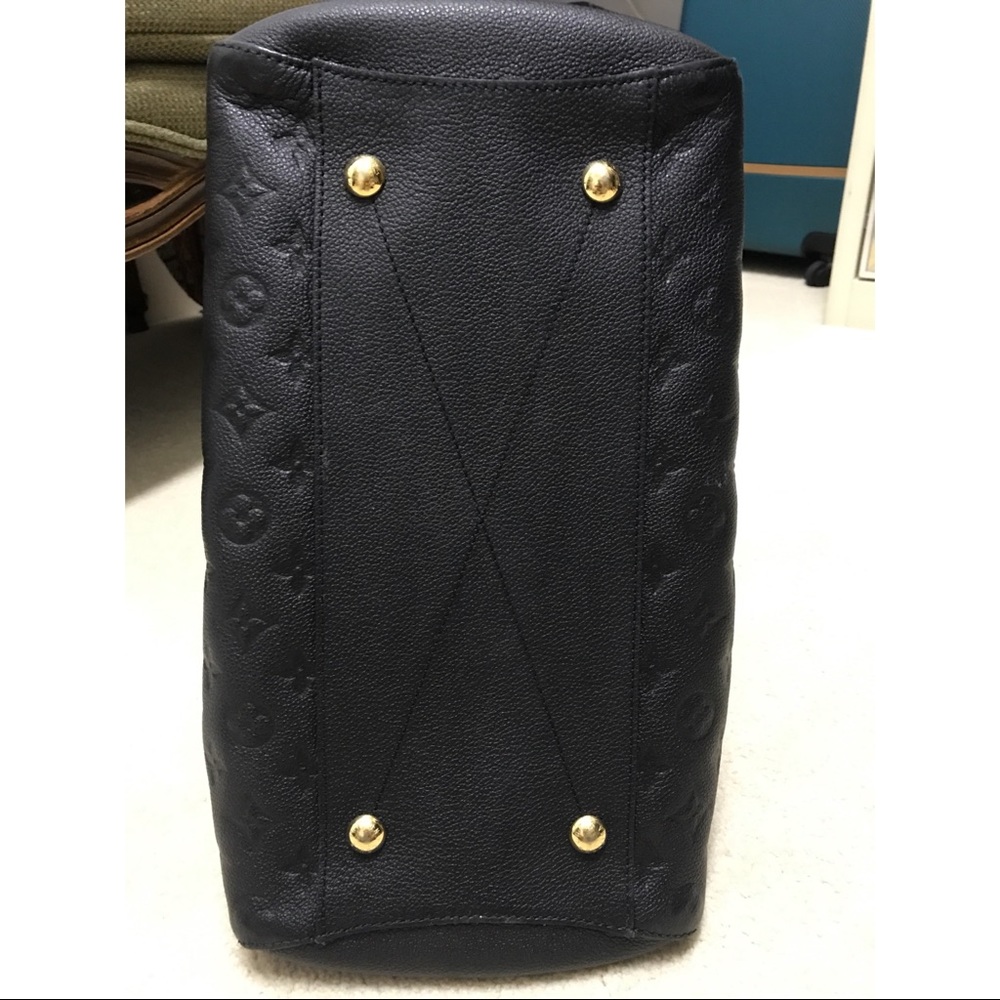Authentic Louis Vuitton Montaigne GM Noir - Picture 8 of 8